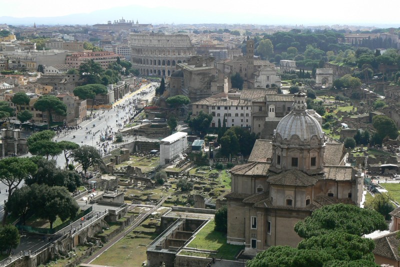 15 Fori Romani e Colosseo